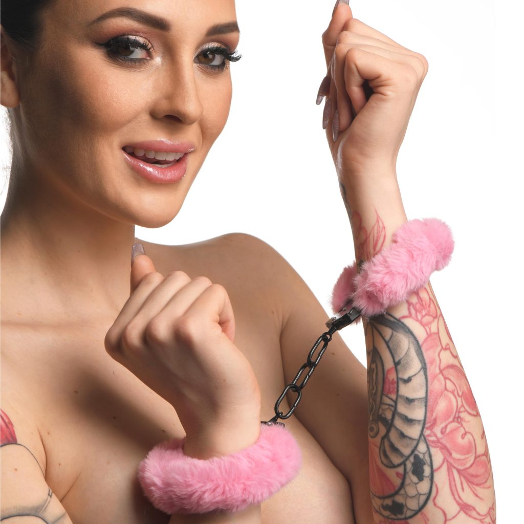 Cuffed In Fur Furry Handcuffs - Pink